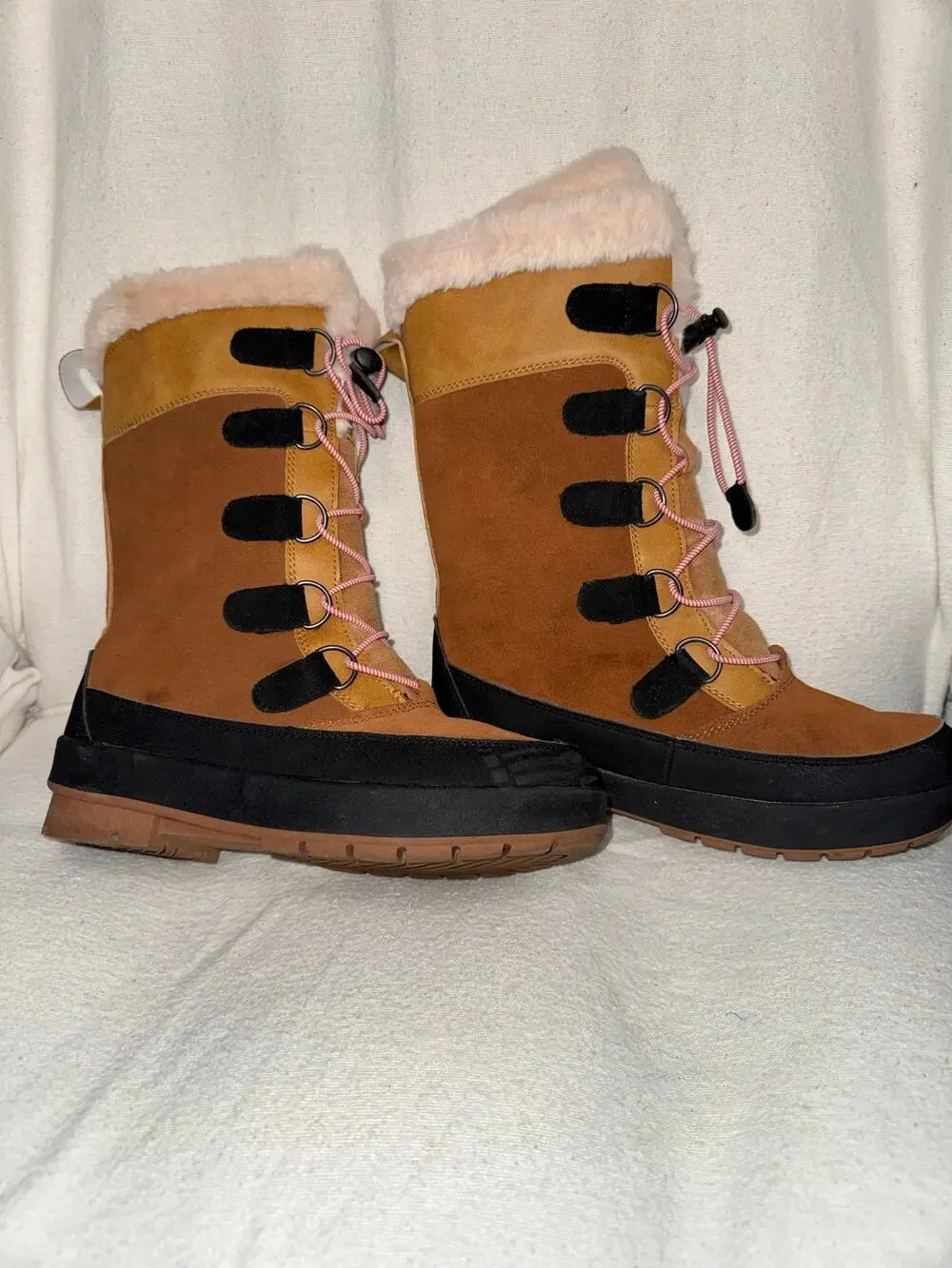 All in motion, size 4 girls thermolite boots